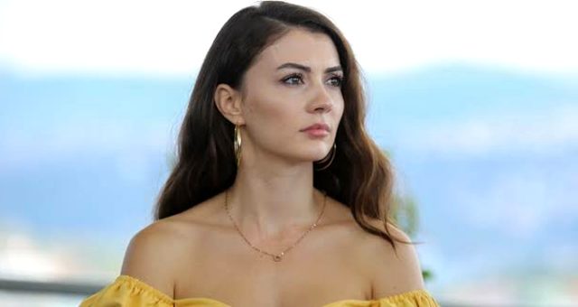 Burcu Ozberk Kimdir Burcu Ozberk Kac Yasinda Magazin Haberleri