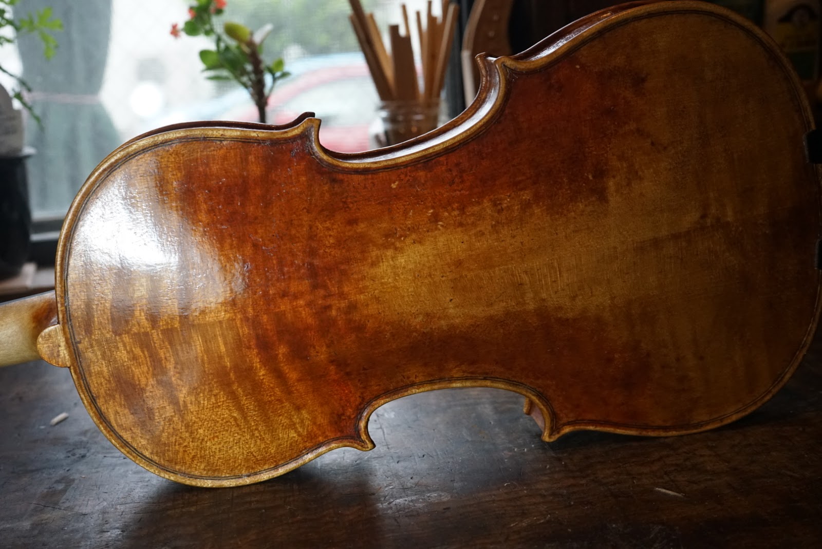 Grace&Sons Violins: カルロベルゴンツィモデル