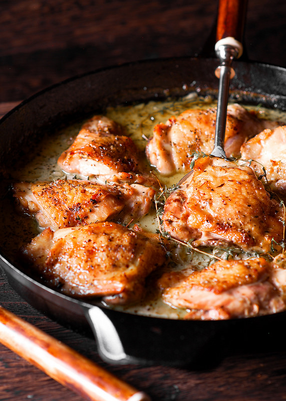 DIRECT RECIPE COOKS ONE HERB ROASTED CHICKEN THIGHS IN CREAMY WHITE