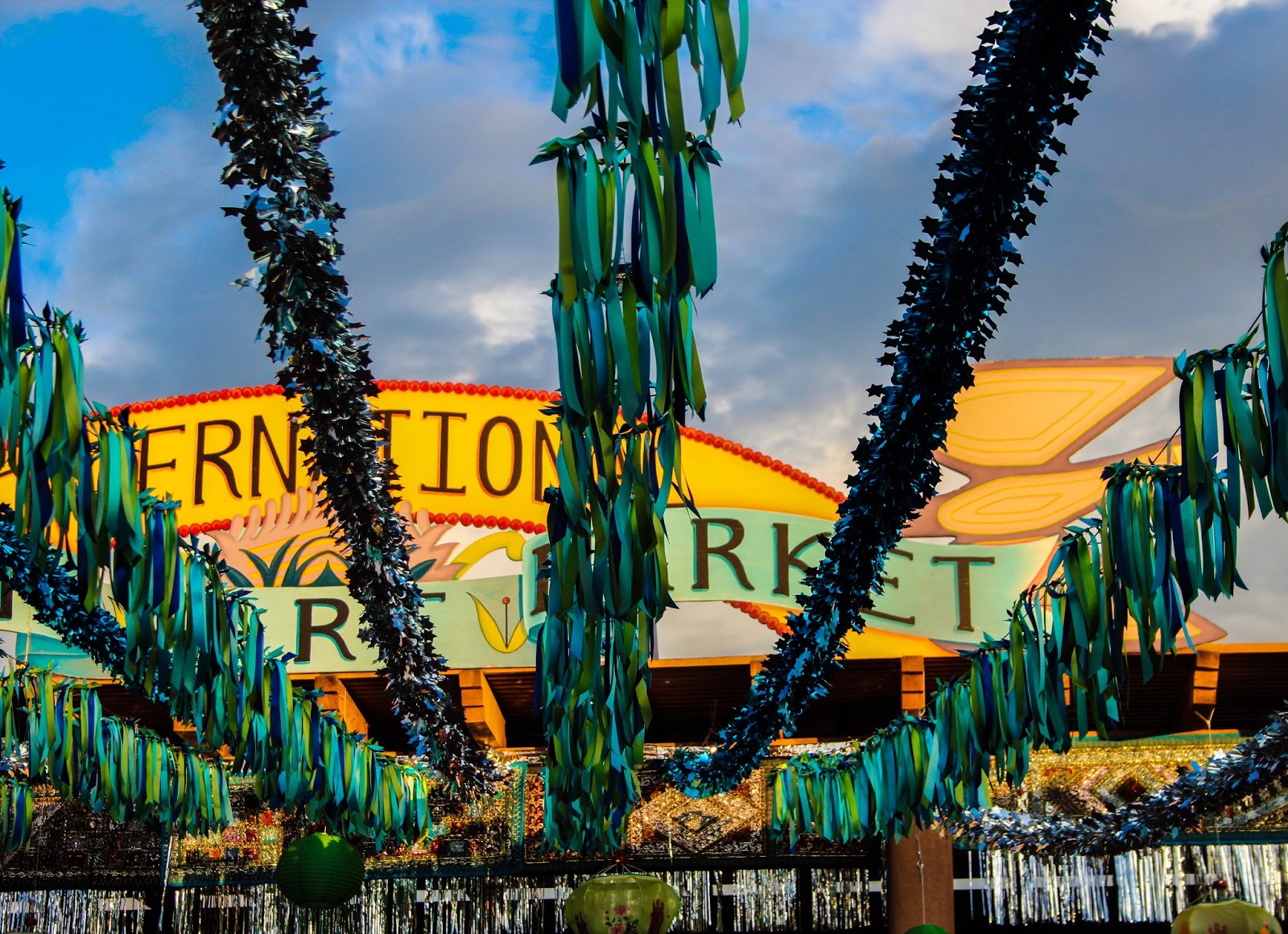 chasing-santa-fe-santa-fe-international-folk-art-market-2013