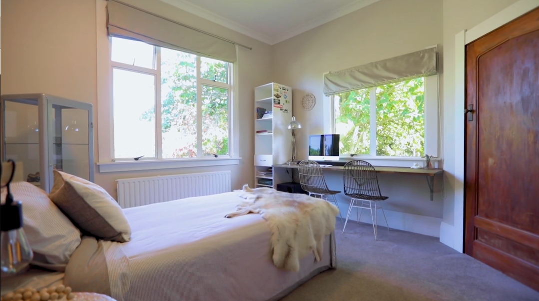 15 Interior Design Photos vs. 25 Wilson Road North, Paengaroa Home Tour