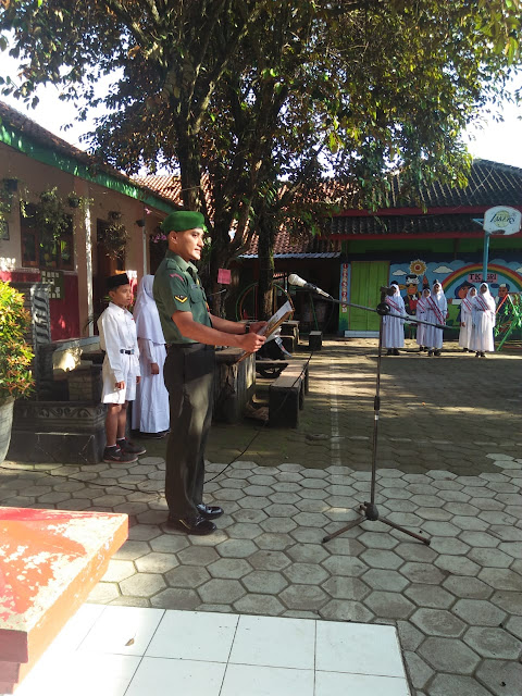 Menghargai Jasa Para Pahlwan Dengan Belajar Dengan Tekun Menghargai Jasa Para Pahlwan Dengan Belajar Dengan Tekun