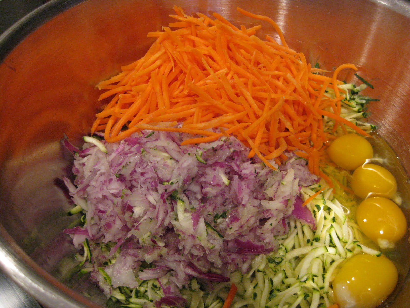 The Full Plate Blog mini turkey meatloaves (filled with shredded veggies)