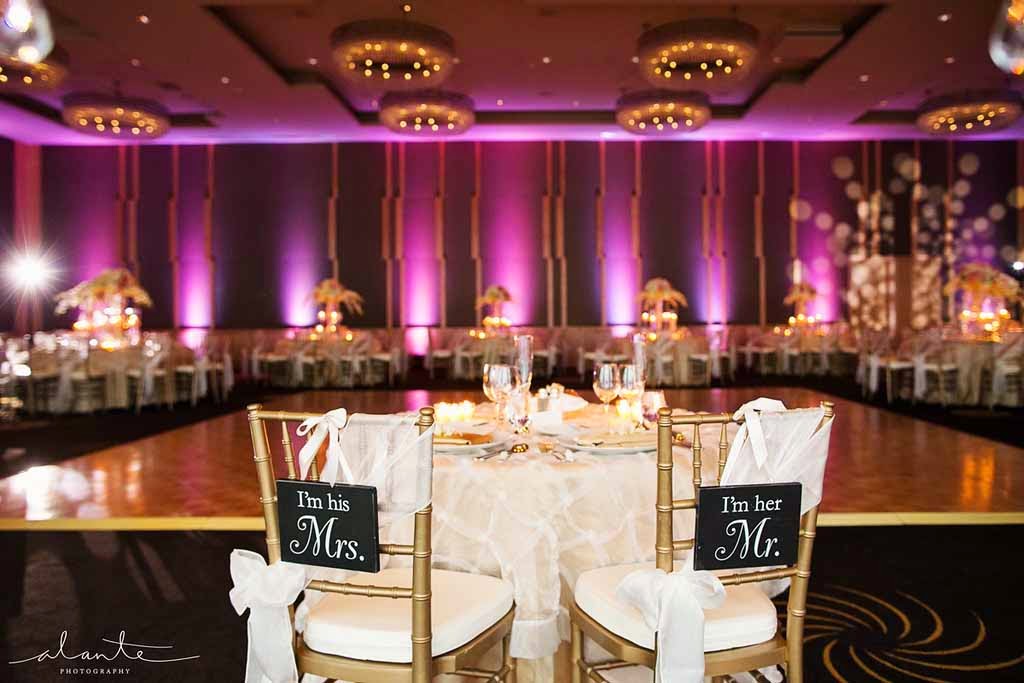 Luxury Wedding At The Four Seasons Hotel Seattle Flora Nova Blog Four Seasons Hotel Seattle Wedding Luxury Reception Lighting