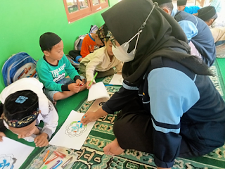 Semarak Hari Santri Nasional, Mahasiswa KKN UIN Walisongo Semarang Gelar Lomba HSN di Sumowono 1 kkn%2Buinws