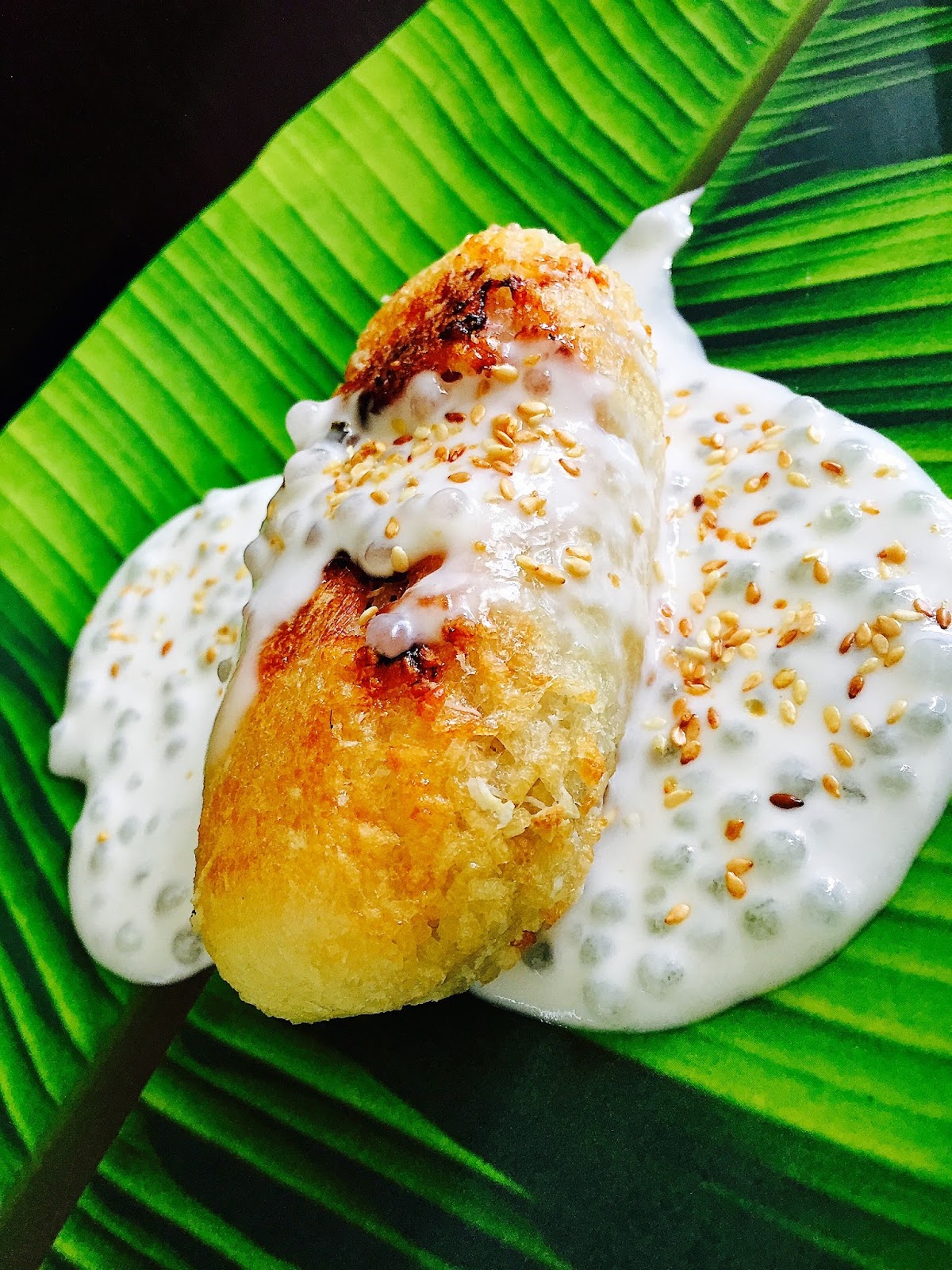 The Spices Of Life . . .: Chuối Bọc Nếp Nướng (Grilled Banana Wrapped