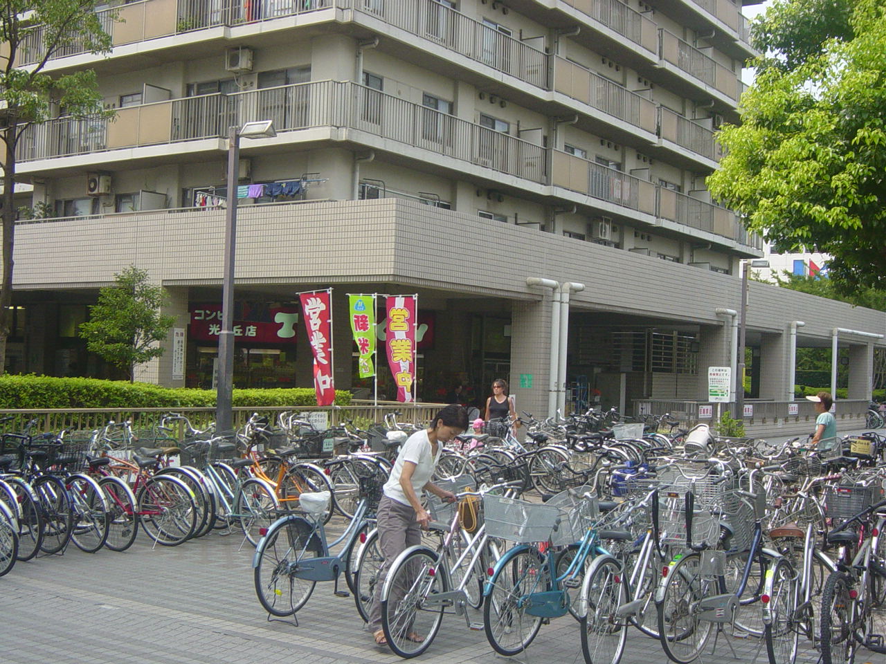 Twowheeler parking can be very very spaceefficient!