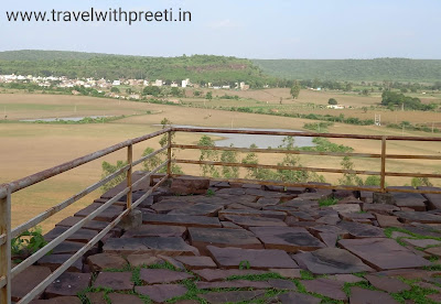 ढेकीनाथ बौद्ध स्तूप ग्यारसपुर, विदिशा - Dhekinath Buddhist Stupa Gyaraspur, Vidisha ढेकीनाथ बौद्ध स्तूप ग्यारसपुर, विदिशा - Dhekinath Buddhist Stupa Gyaraspur, Vidisha