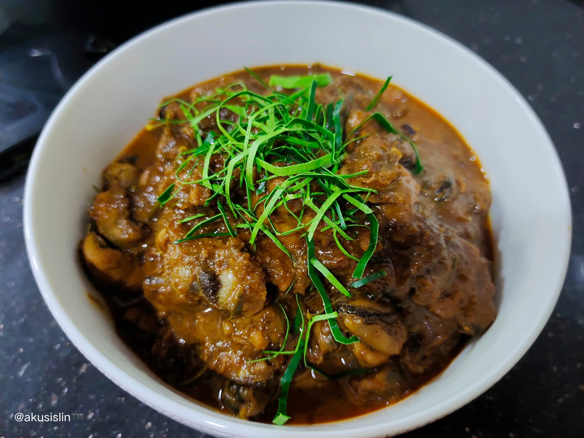 Rendang kerang cili api