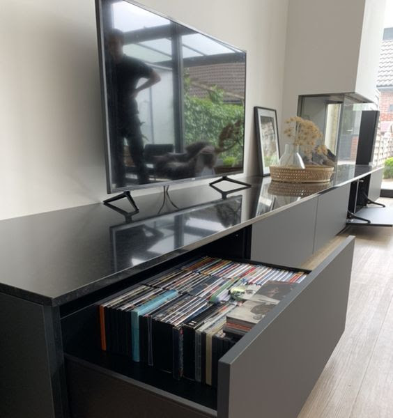 GRUFF Kệ TV 300x33.4x45 cm Màu Đen