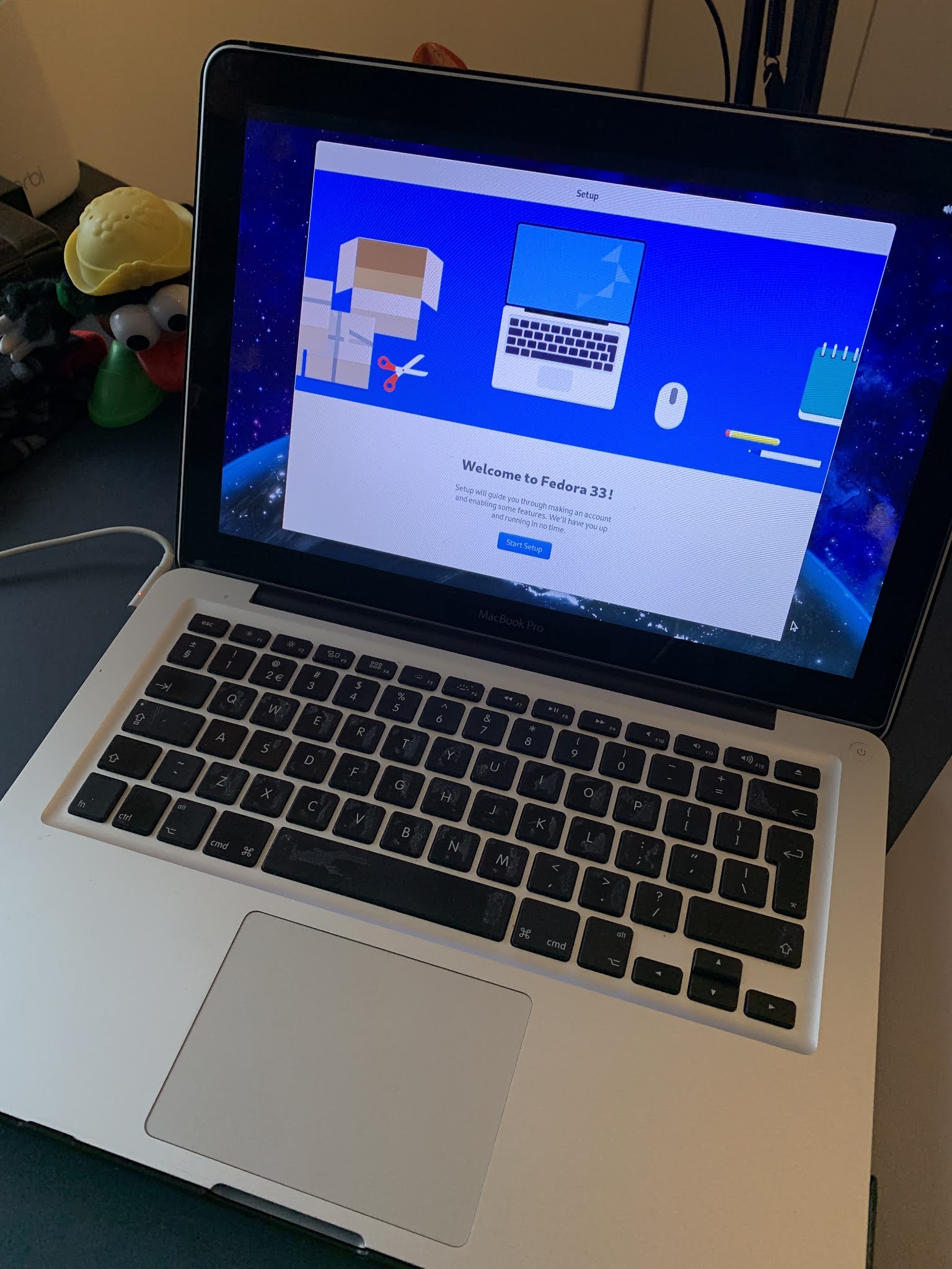 how to install linux on old macbook pro how to install linux on old macbook pro