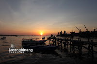 dermaga kayu fort rotterdam