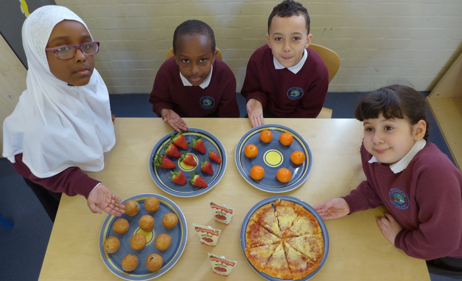 Year 3 Hill Mead Primary School, Brixton Feeding time at the zoo