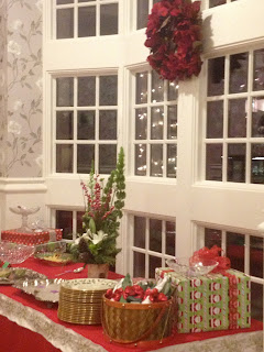 Pam's Tablescapes: Past Christmas Tablescapes