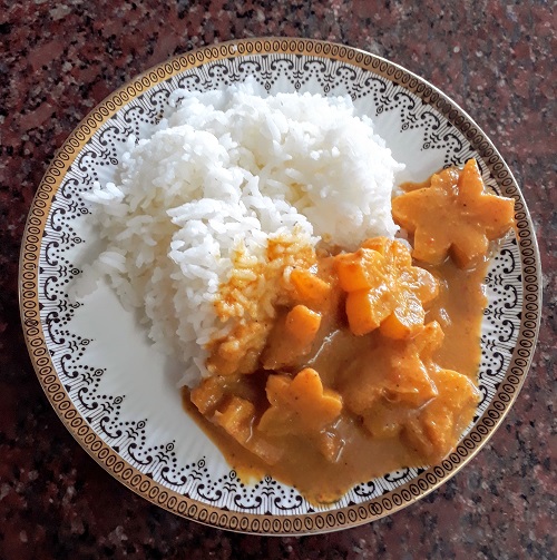 Kamarakshi Gojju / Menaskai Star Fruit Relish