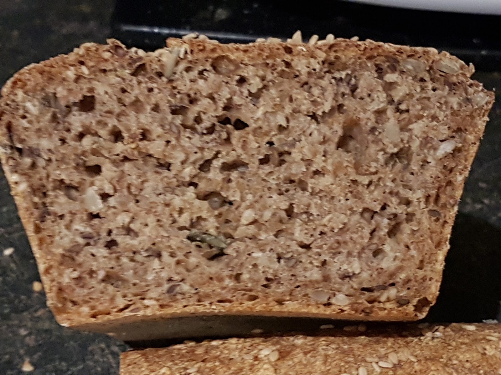 Leckeres aus Gertrauds Küche: Schnelles Dinkel - Vollkornbrot