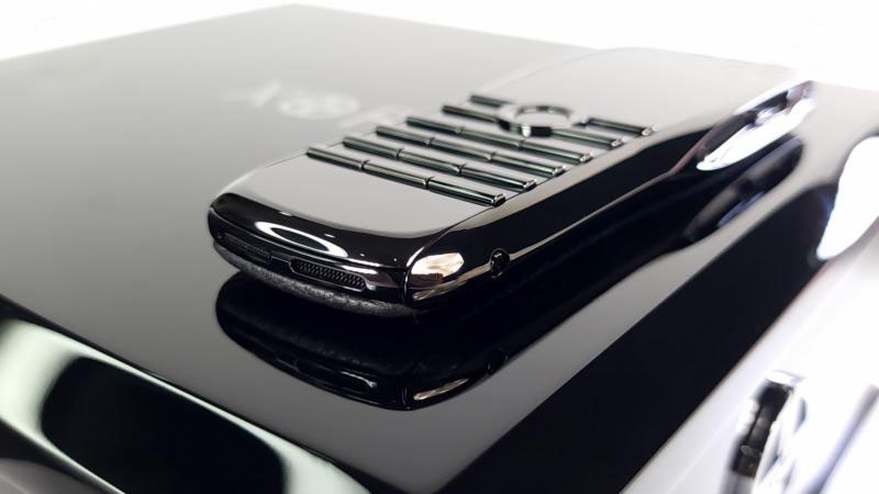 Điện thoại di động XOR TITANIUM X2 EBONY BUNDLE - CHÍNH HÃNG