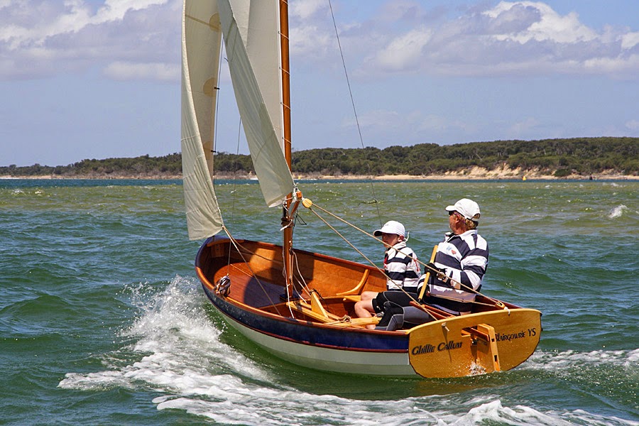 Earwigoagin: Australian 2015 Classic Wooden Dinghy Regatta