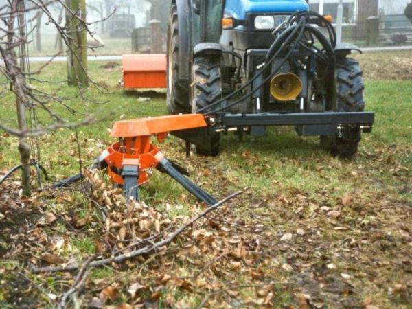 Maquinaria Agrícola - SERMAGASA S.L. : BARREDORAS DE HOJAS Y RESTOS DE