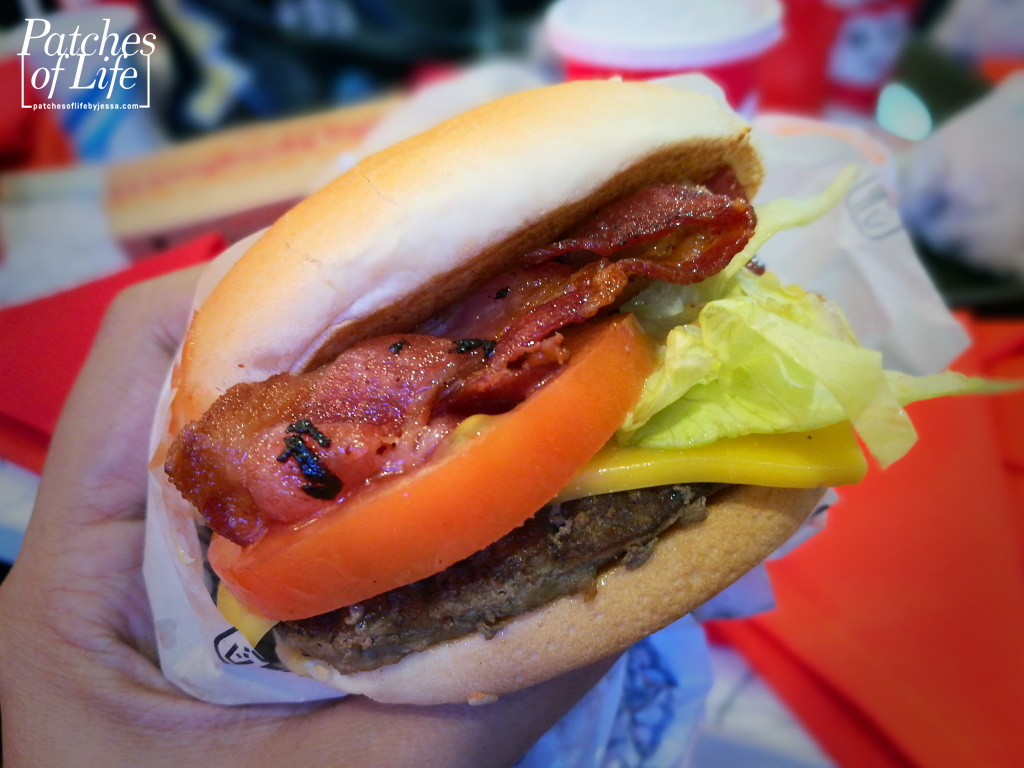 Jollibee NEW Bacon Cheesy Yumburger, Crispy Spice Fries, and Liza