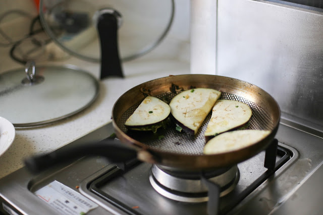 pan fried stuffed eggplant 1