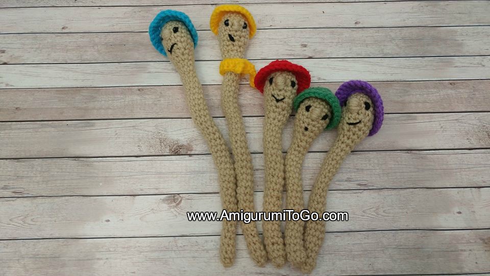 Earthworms Wearing Sunhats