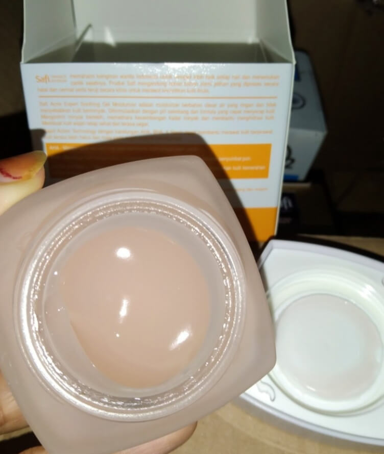 Cek Ingredients Safi Acne Expert Gel Moisturizer SKINCAPEDIA