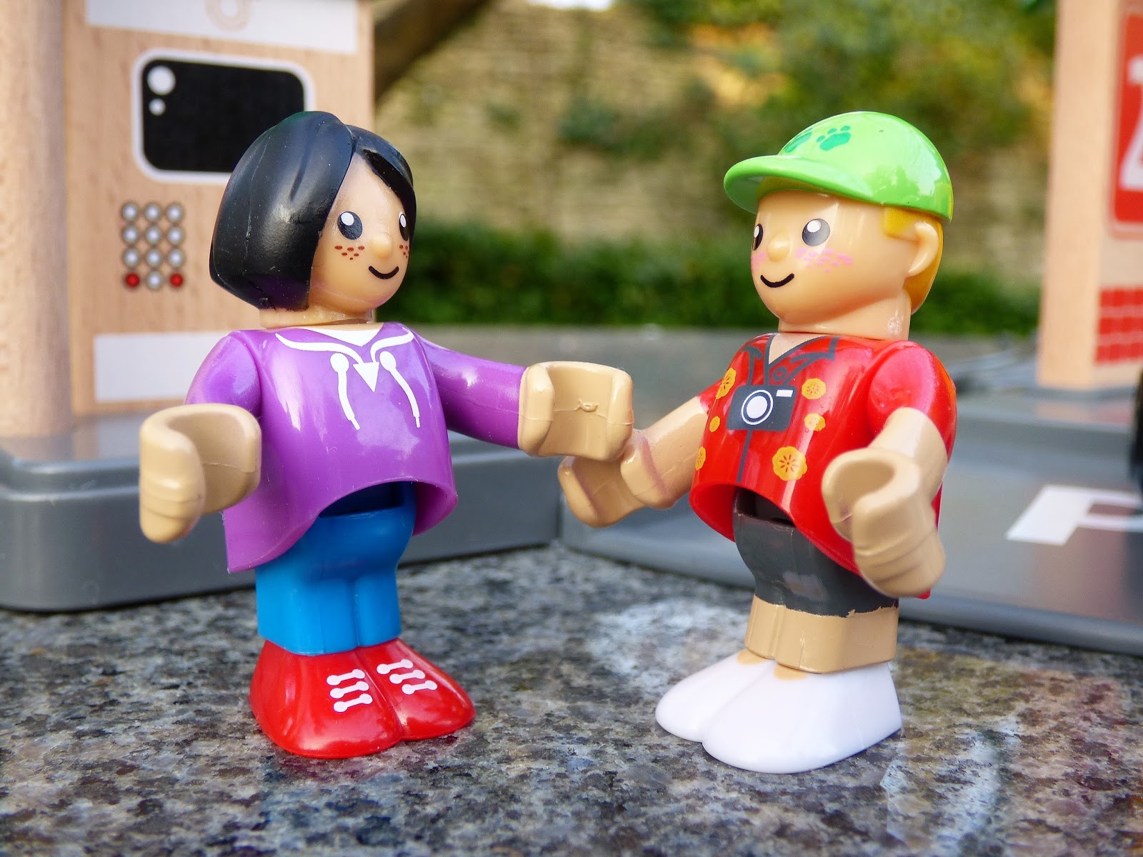 brio bus and train station