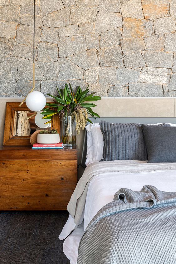 CRIADOS - UM APOIO MAIS QUE NECESSÁRIO