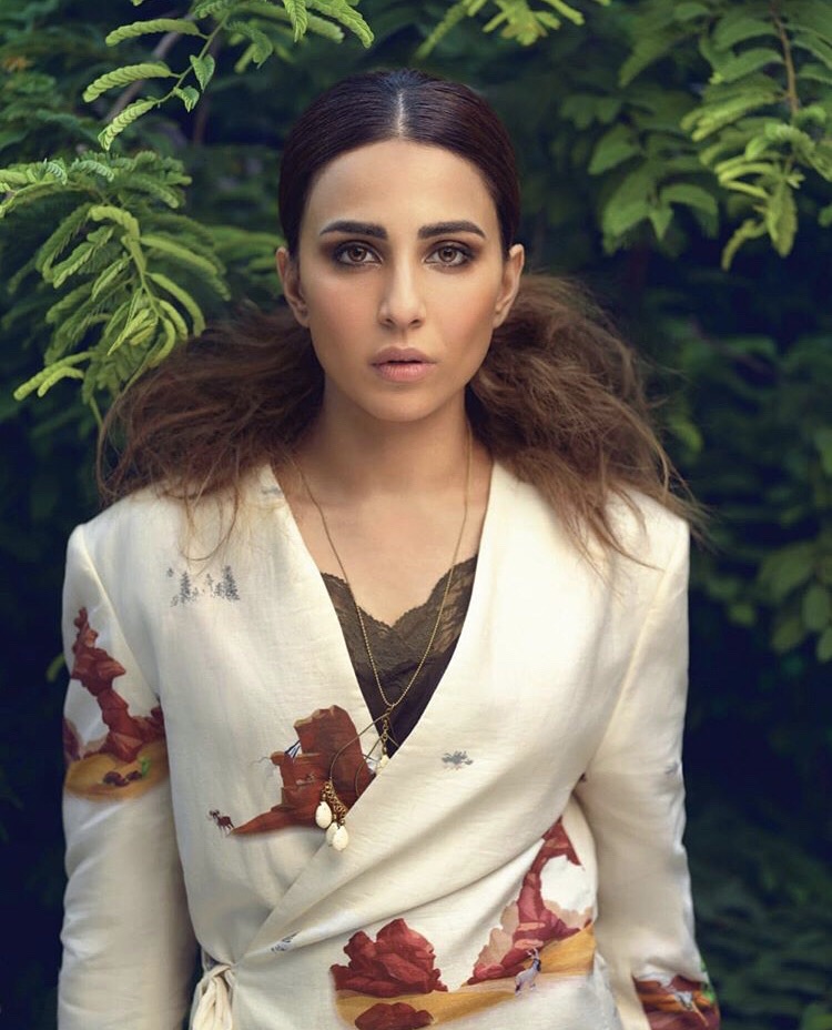 Ushna Shah Stunning looks in New Photoshoot