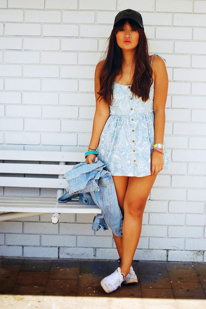 dress with white vans