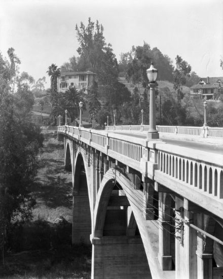 LA IMAGEN DEL SIGLO.: AVERY EDWIN FIELD