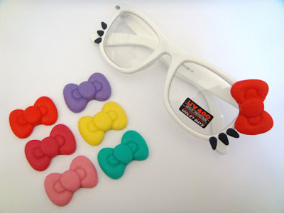 Hello Kitty cute glasses different colored bow