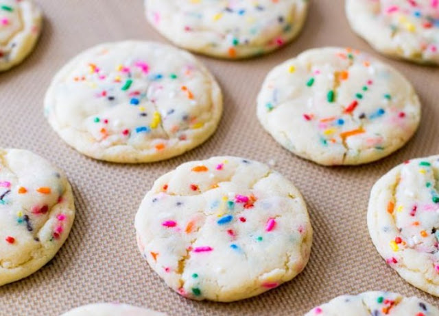 Funfetti Cookies #desserts #cookies