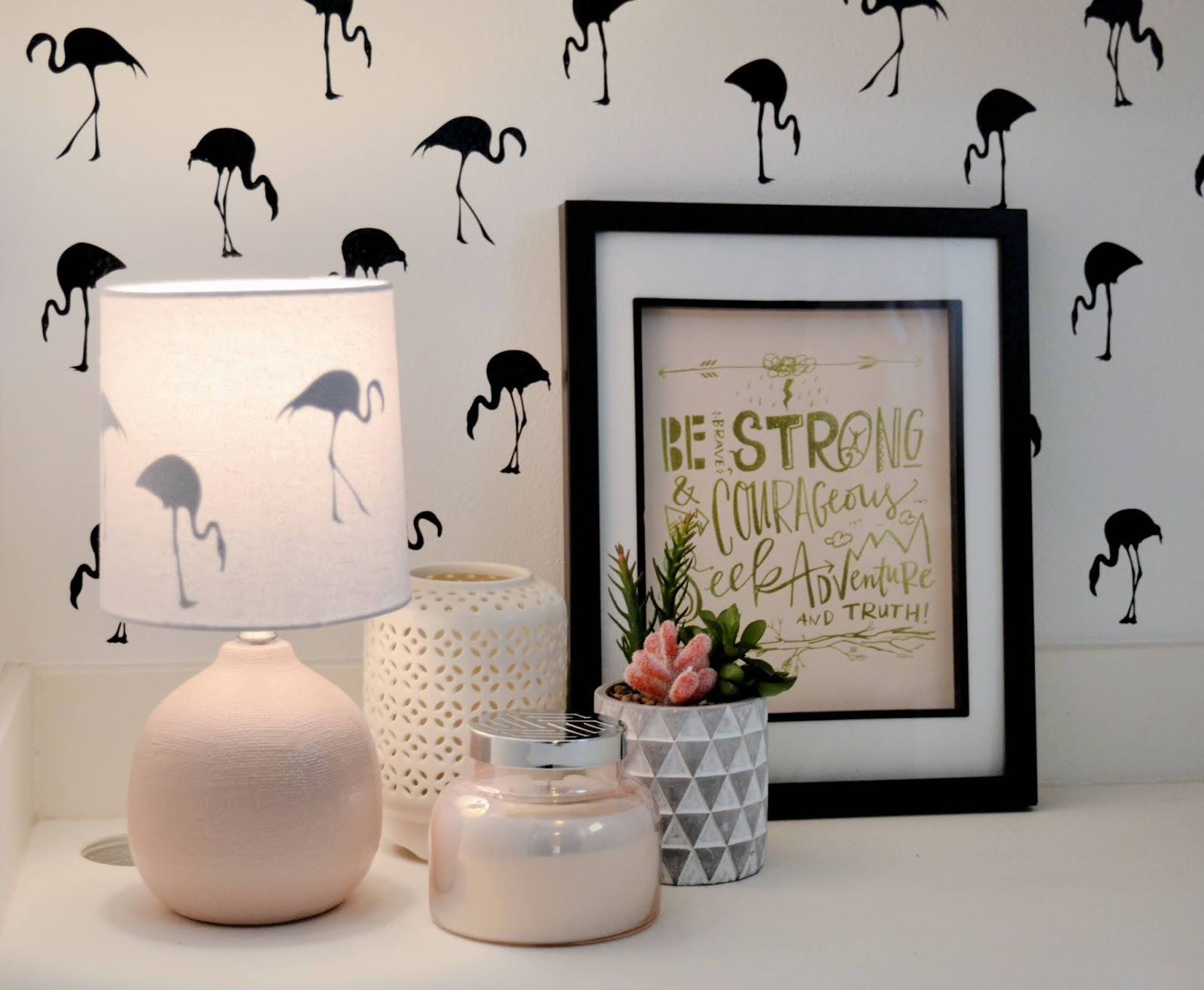 DIY Removable Vinyl Wallpaper made with the Cricut Joy