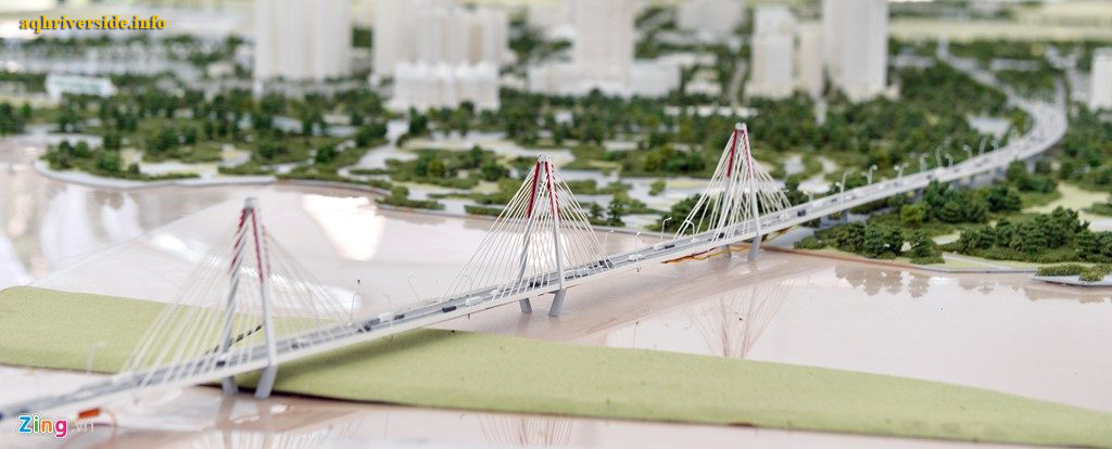 Cầu Tứ Liên bắc qua sông Hồng có tổng chiều dài 3km với số vốn đầu tư lên đến 13.000 tỷ đồng. Dự kiến thông xe năm 2021.