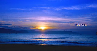 Sunrise di Pantai Sine.