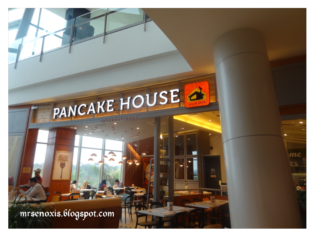 Me as MrsEnoxis Lunch Pancake House International IOI City Mall