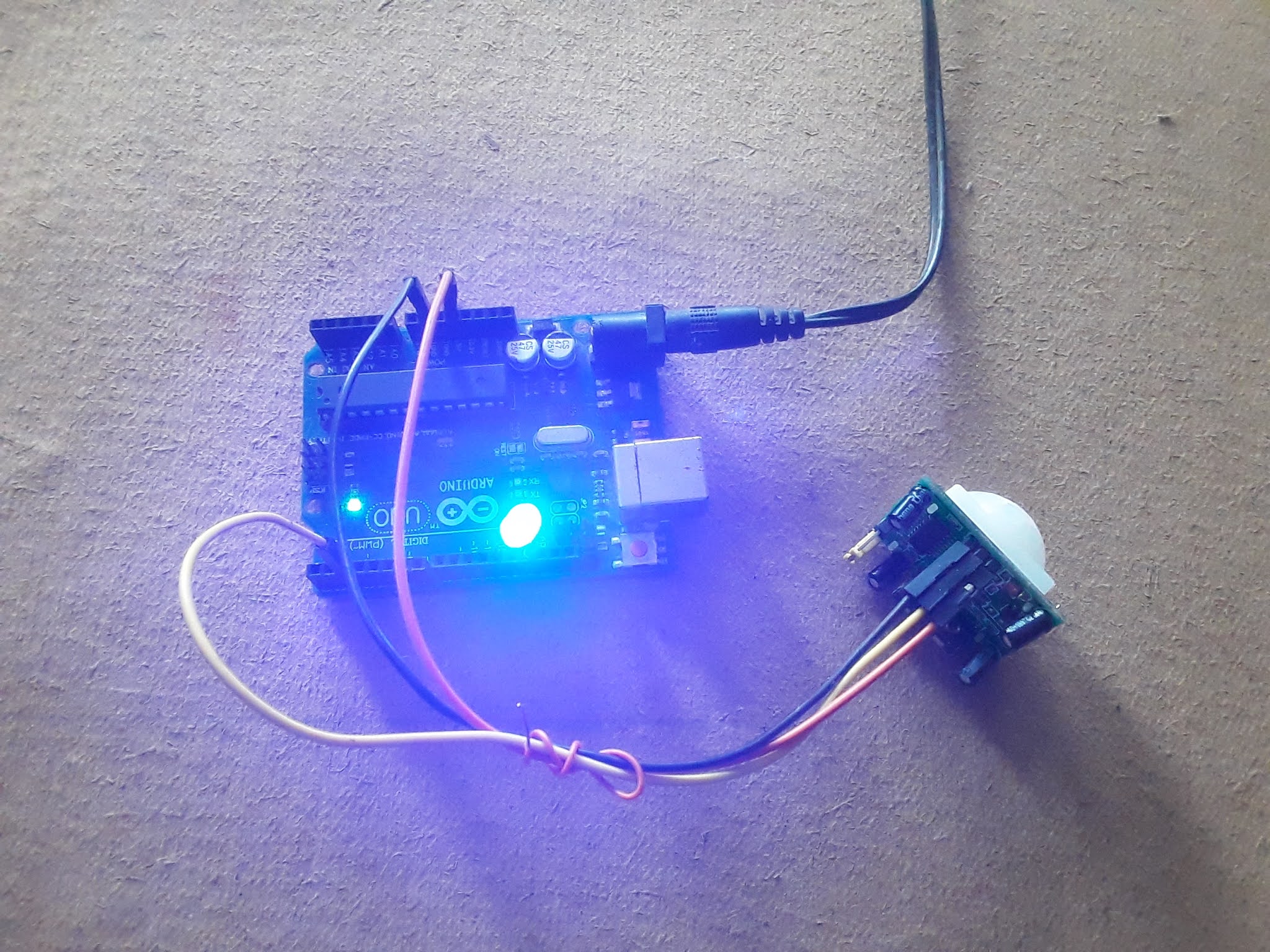 PIR Sensor with Arduino electronics engineering diary