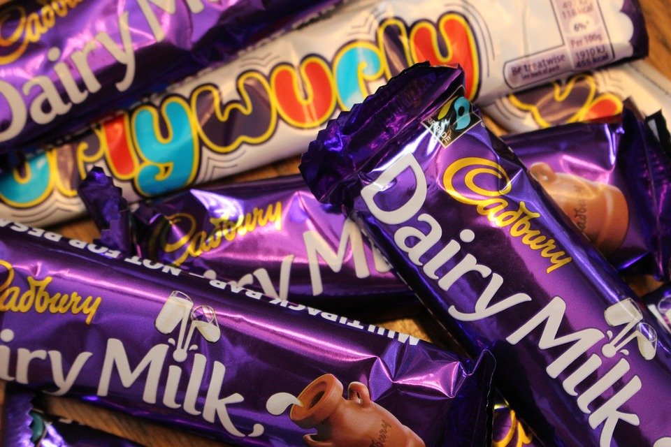 कैडबरी डेयरी मिल्क पर निबंध Essay on cadbury dairy milk in hindi