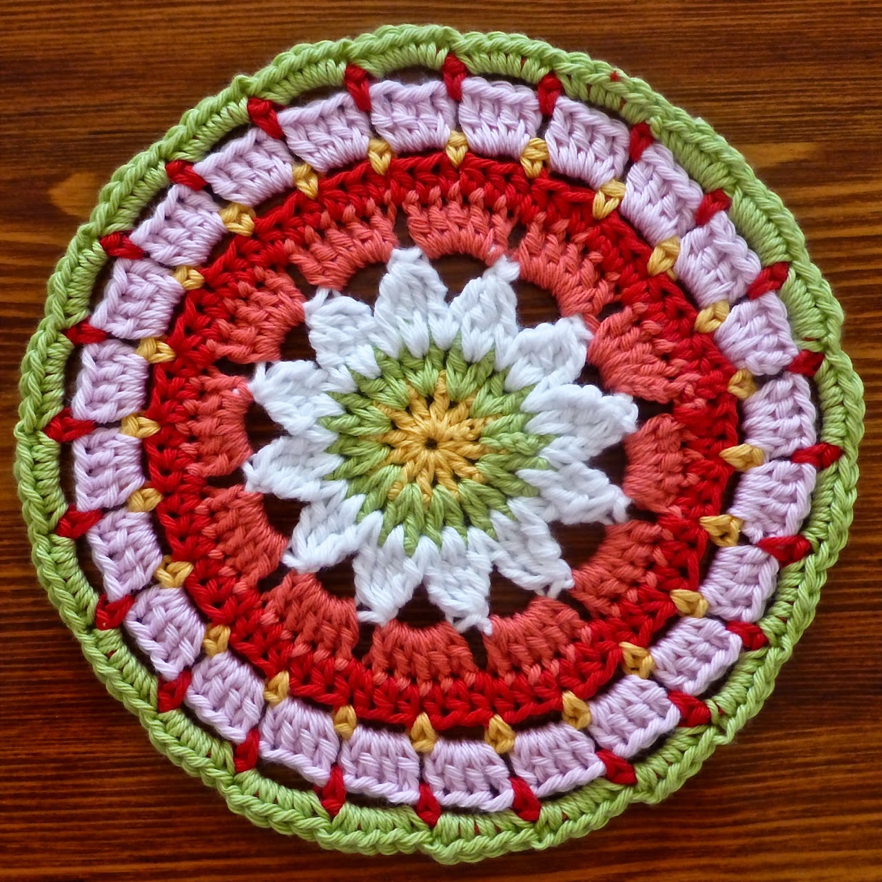 Mrs Thomasina Tittlemouse A Strawberry Sonata