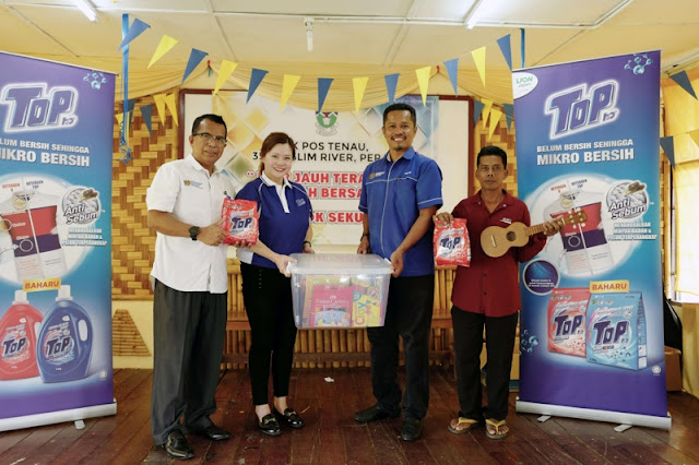 Sumbangan Kembali-Ke-Sekolah TOP Kepada 674 Pelajar Orang Asli Mencatat Rekod Tiga Kali Ganda Sasaran Dana Sumbangan Kembali-Ke-Sekolah TOP Kepada 674 Pelajar Orang Asli Mencatat Rekod Tiga Kali Ganda Sasaran Dana