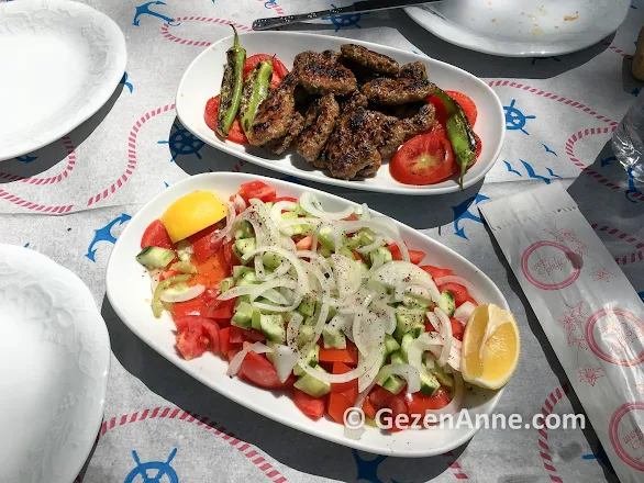 Sutüven kır lokantasında köfte, Hasan Boğuldu Kazdağı milli parkı