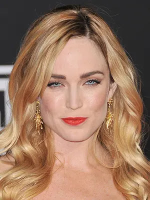 Caity Lotz Biography