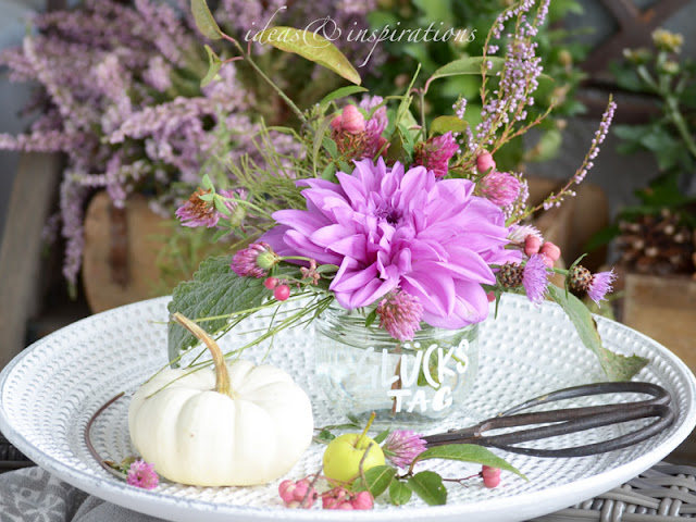 Herbst DIY - Blumenvase aus Marmeladeglas Selbermachen