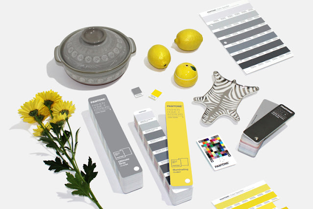 Colore dell'anno di Pantone 2021 -  Illuminating e Ultimate Grey