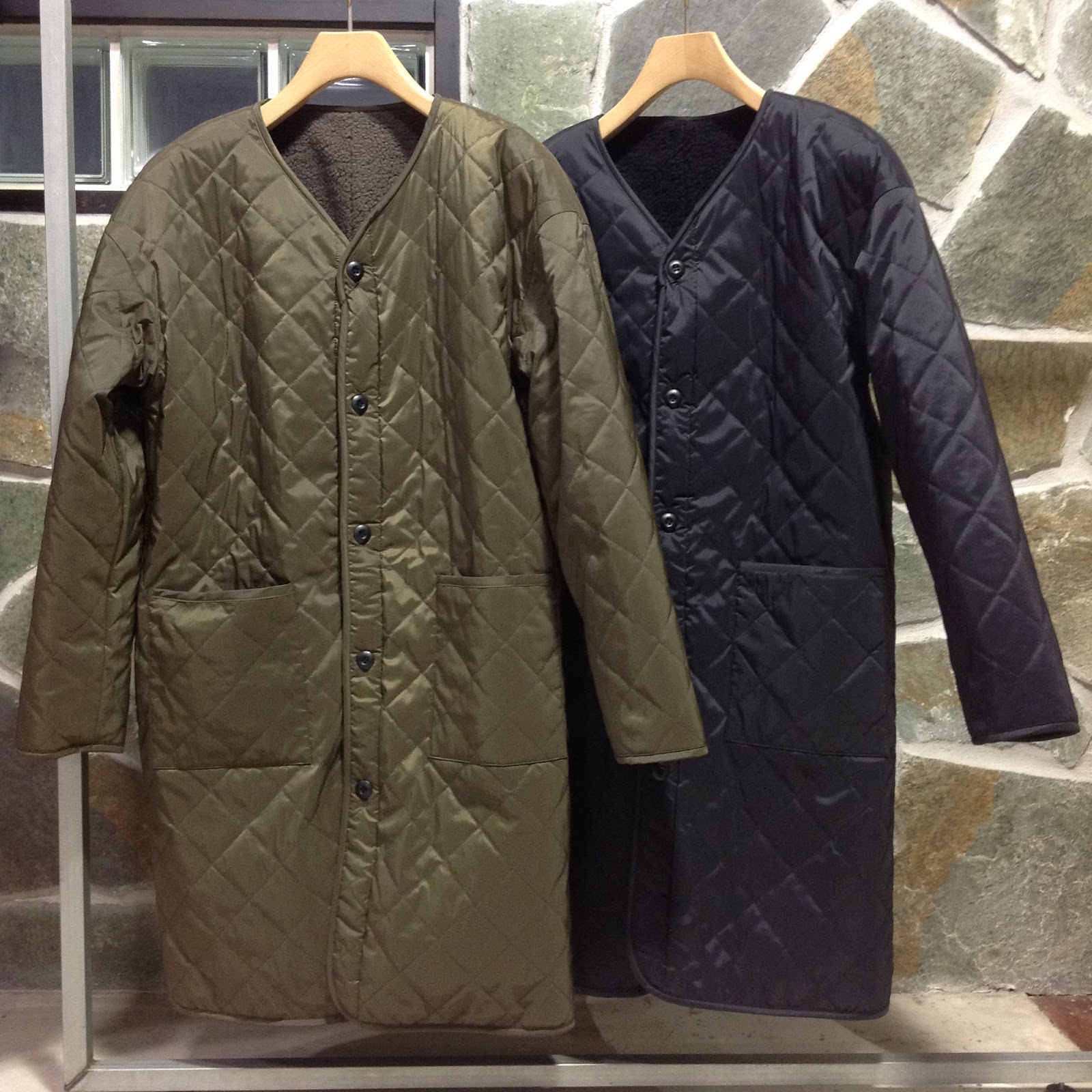 SOPHNET. REVERSIBLE QUILTING BOA BLOUSON