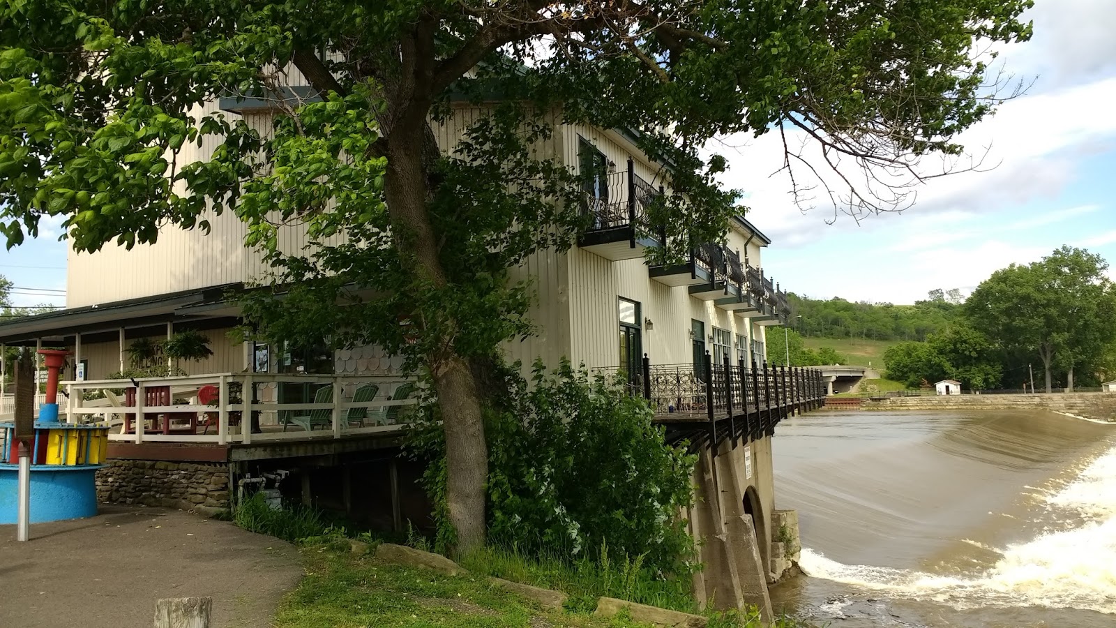 Kentucky Travels Stockport Mill Inn and Restaurant on the Dam