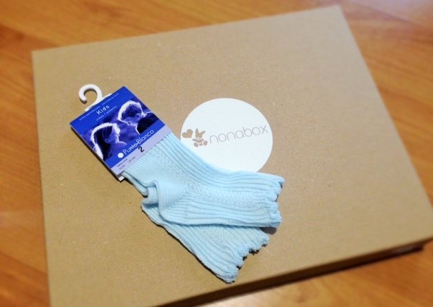 punto-blanco-calcetines-productos-bebés-caja-nonabox