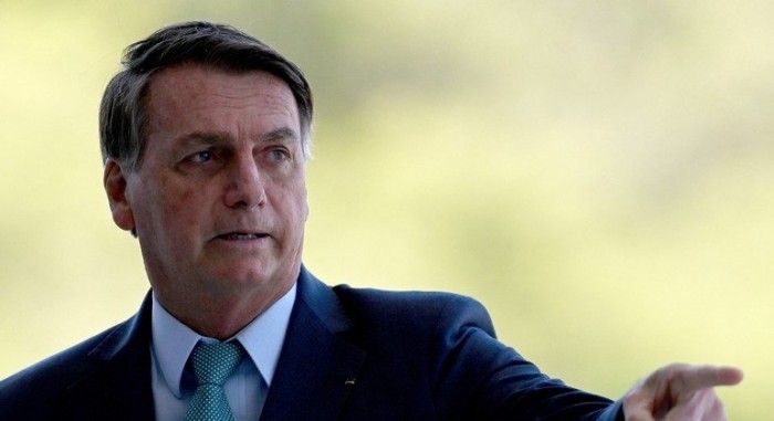 Bolsonaro sobe tom de ofensas e xinga presidente do TSE de "filho da p."